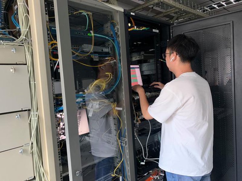东明网站建设：企业成长的新名片
